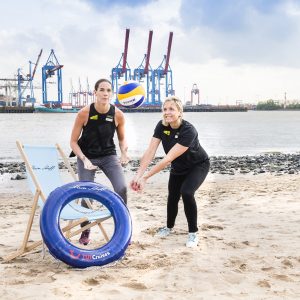 Kira Walkenhorst und Laura Ludwig taufen Kreuzfahrtschiff